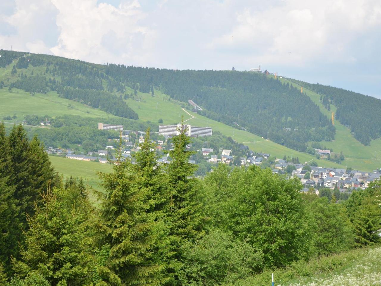 Nice Holiday Home In The Ore Mountains Only 500M From The Chairlift โลชนา โปด กลิโนฟเซม ภายนอก รูปภาพ